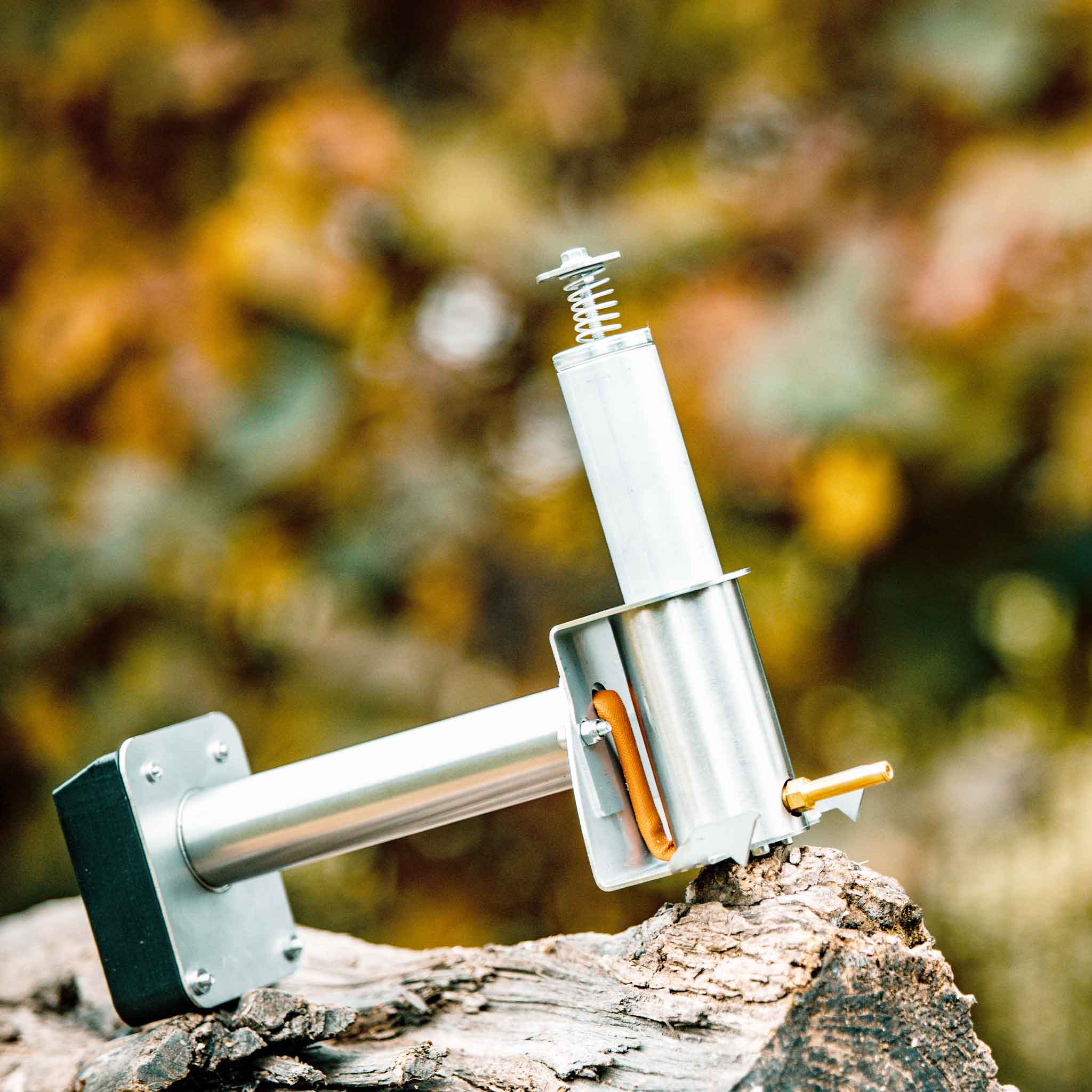InstantVap Lite 18 Volt cordless battery powered oxalic acid vaporiser